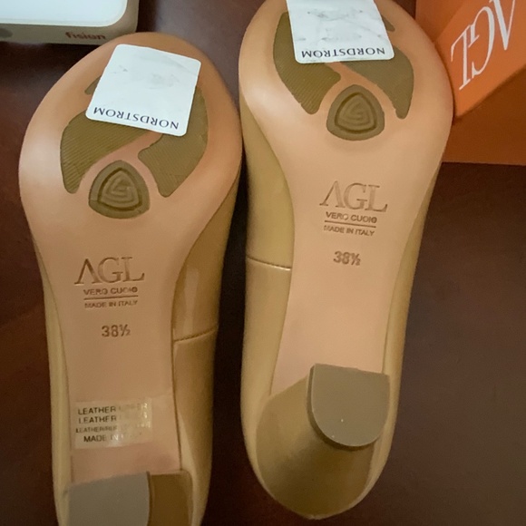 AGL NUDE Patent Leather Pump SZ 38.5 - Picture 10 of 12